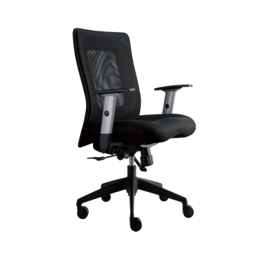 Modern, ergonomikus kialakítású irodai szék világosszürke és fekete színekkel, hálós háttámlával és állítható karfákkal.
