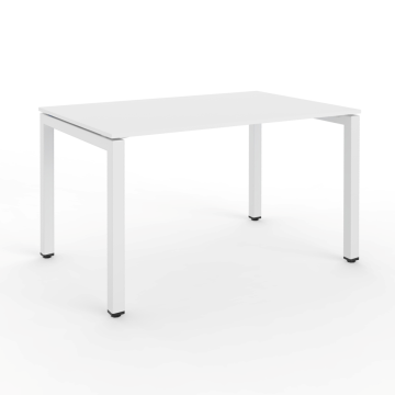 Modern, világosszürke irodai íróasztal letisztult dizájnnal, minimalista stílusban, tágas munkafelülettel irodabútor berendezéshez.
